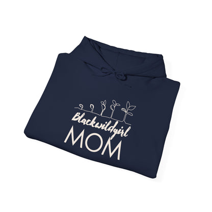 Black Wild Mom - Unisex Heavy Blend™ Hooded Sweatshirt